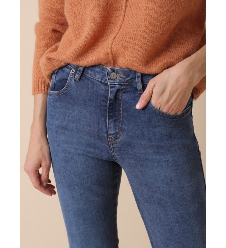 PANTALÓN TEJANO SLIM FIT 2