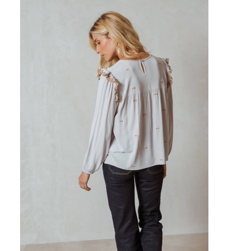BLUSA BORDADA FLORES 2
