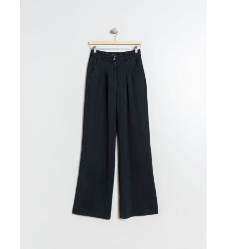 PANTALON EN LYOCELL 2