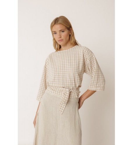 CAMISA CROP NUDO MULTIPOSICIÓN 2